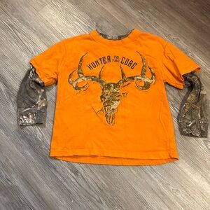 🌸Vibrant Orange and Green Long Sleeve Tee with Camouflage Sleeves